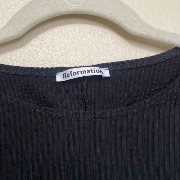 Reformation Casey Top in Black - Picture 5 of 6